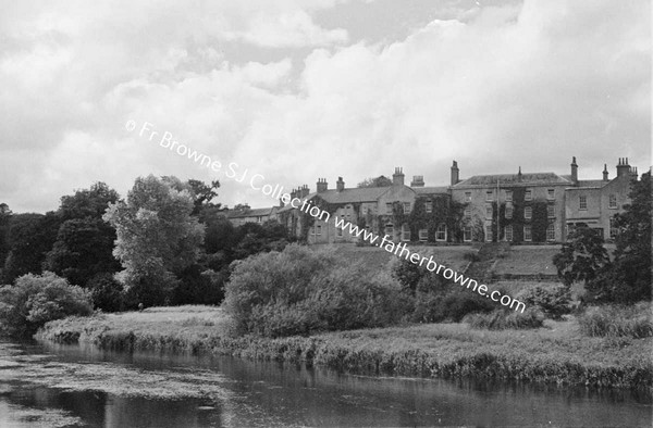 HOUSES FROM RIVER SUIR  WIDE ANGLE AND ORDINARY